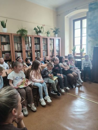 Messenger_creation_076489EC-42BC-485D-A3B5-A5C67B21361B