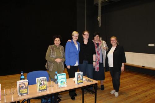 30124271_1828763980760723_1760554983515750400_o (1)