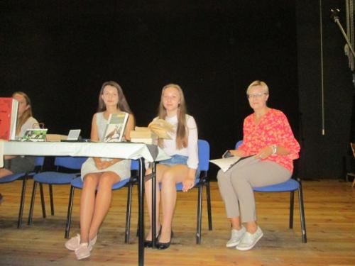 41715274_292247861604638_4578838452144963584_n