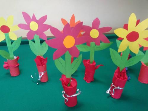 52445477_2099342110148088_159149759750209536_n