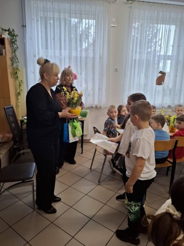 657244048_122236796888261272_4848227805246851315_n