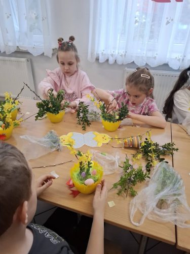 657700144_122236796648261272_8385479500539873055_n