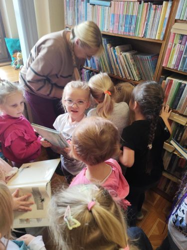 Messenger_creation_4A1511EB-C245-4ABF-BBBA-5D9AE66364B0